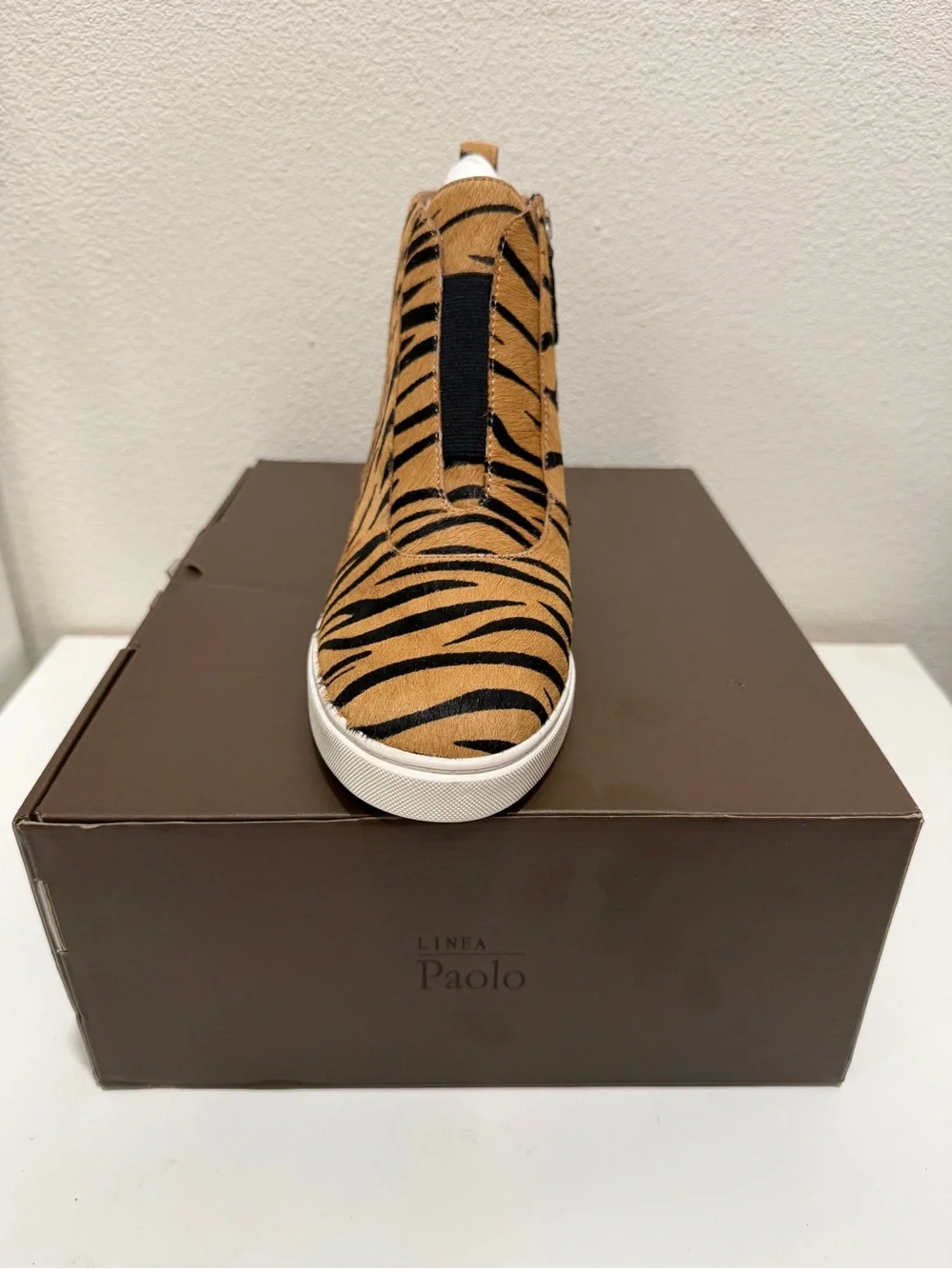 Linea Paolo Anna 3 Wedge Sneaker – Zebra Haircalf – Size 8M